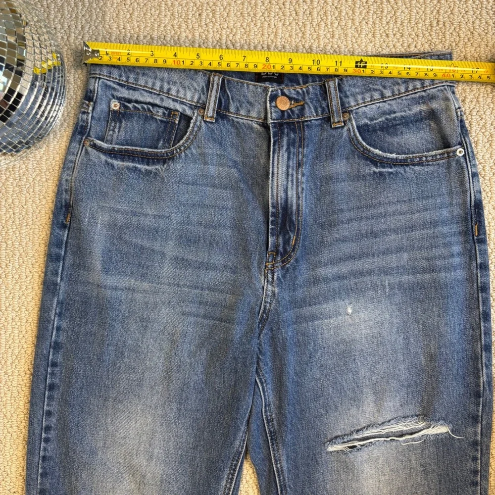 BDG Urban Outfitters Loose Straight Leg Jeans,‎ Medium Wash, Ripped, Size 30